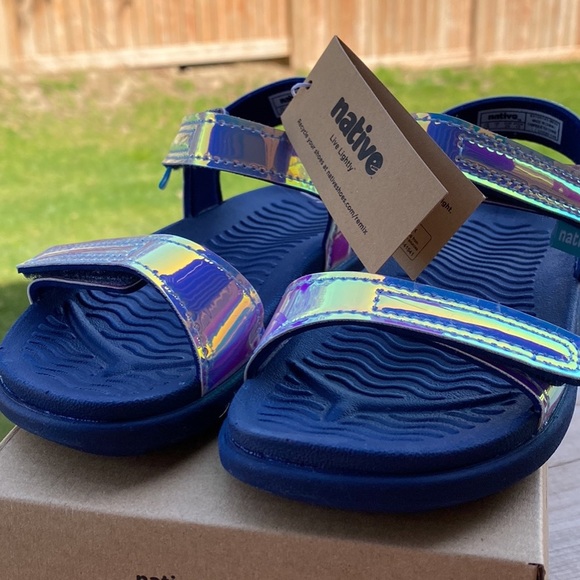 Native Kids Sandel Brand New with Tag - Picture 1 of 3